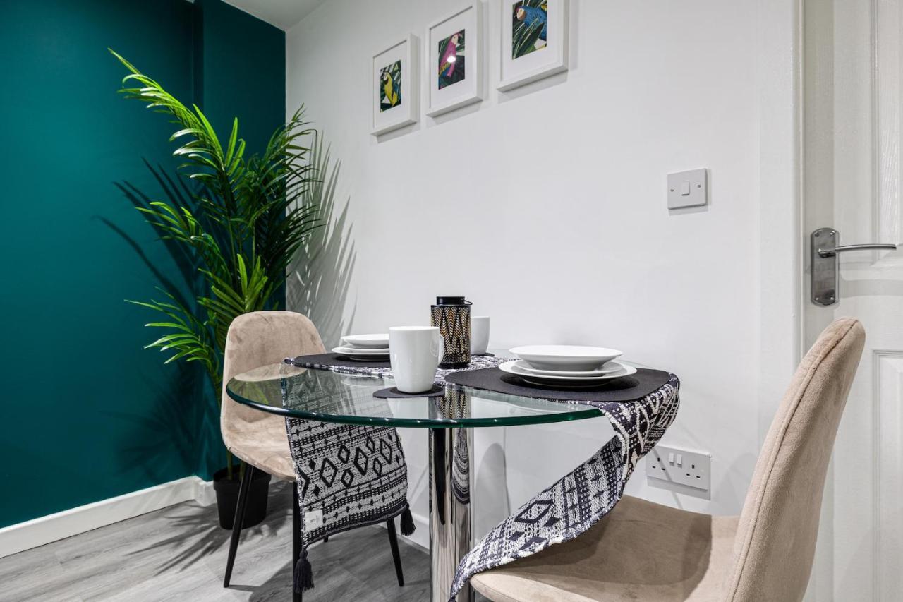 Cosy Modern Apt In Heart Of Stockport - Sleeps 4 Apartment Ngoại thất bức ảnh